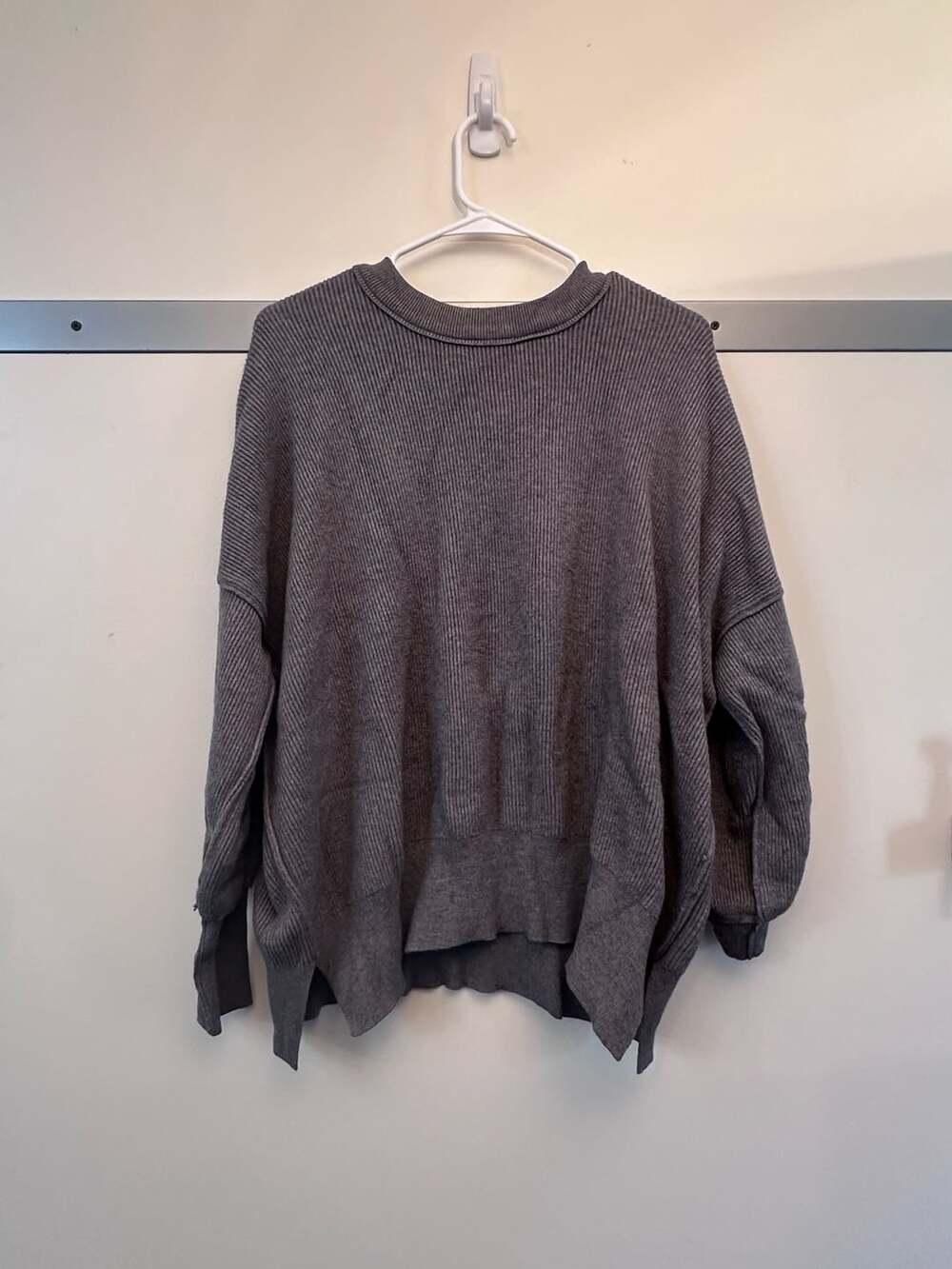 Anrabess Sweater Size M Gray Ribbed Knit Casual Pullover